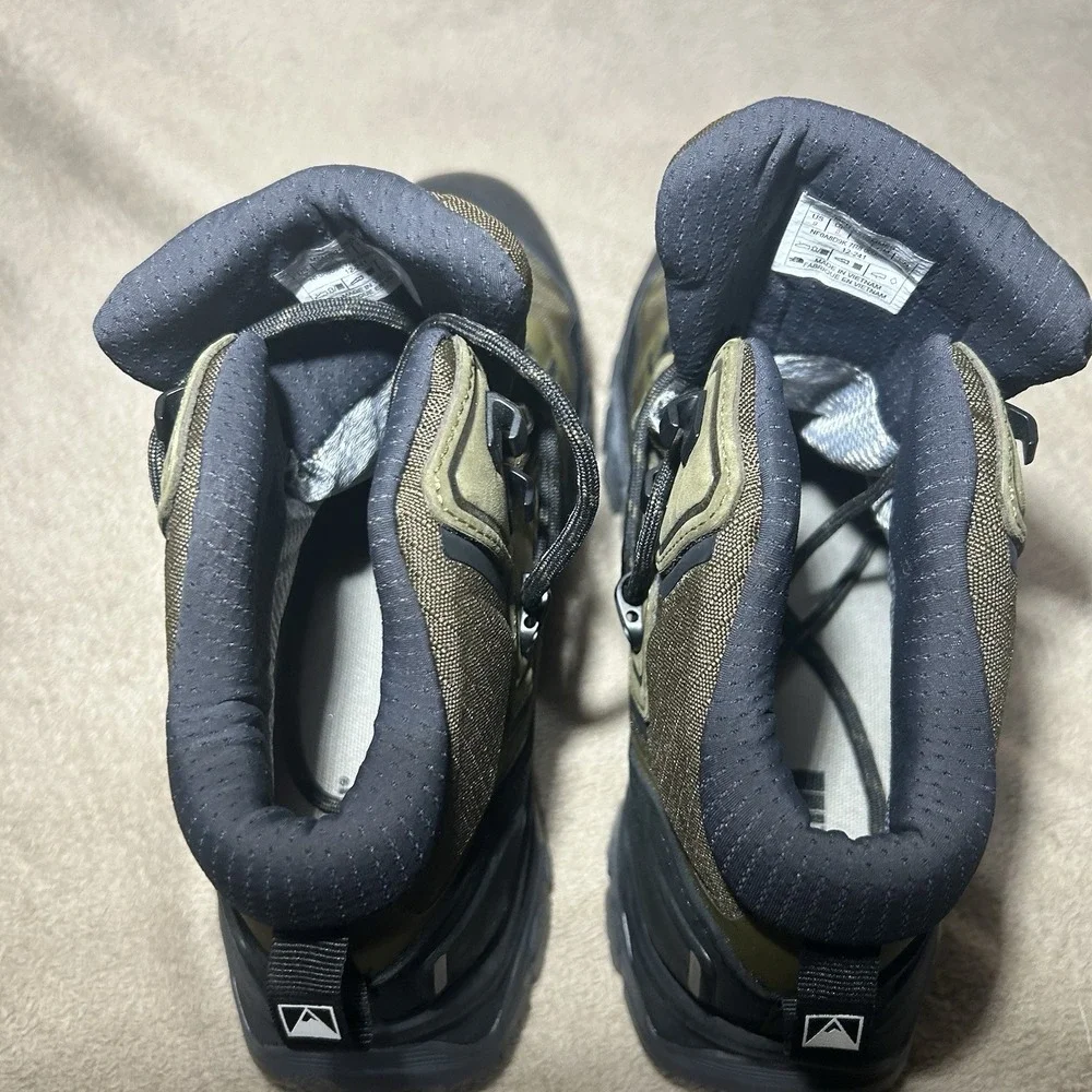 The North Face Offtrail Gore-Tex Mens Size 9 Hiking Boots Olive Green Black